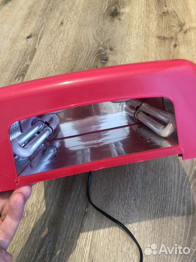 Лампа для маникюра и лаки