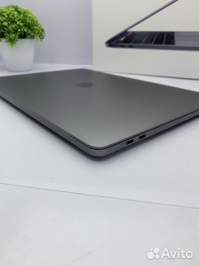 MacBook Pro 13 2019 i5 8gb 256gb как новый