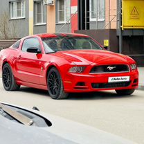 Ford Mustang 3.7 AT, 2012, 118 000 км, с пробегом, цена 1 400 000 руб.