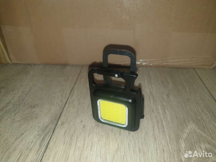 Фонарик светодиодный аккумуляторный