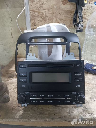 Магнитола штатная