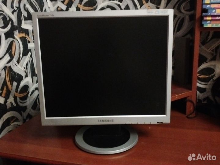 Монитор Samsung