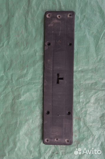 Планка номерного знака Mercedes X253