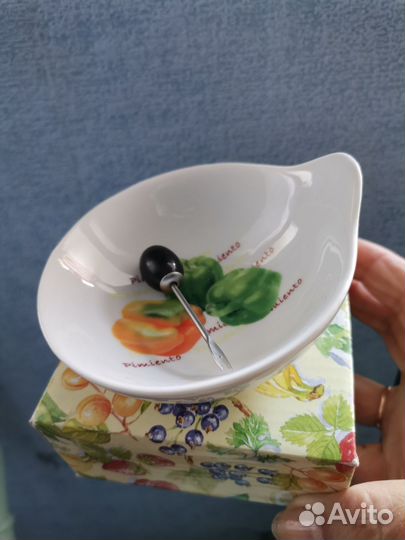 Оливница с вилочкой