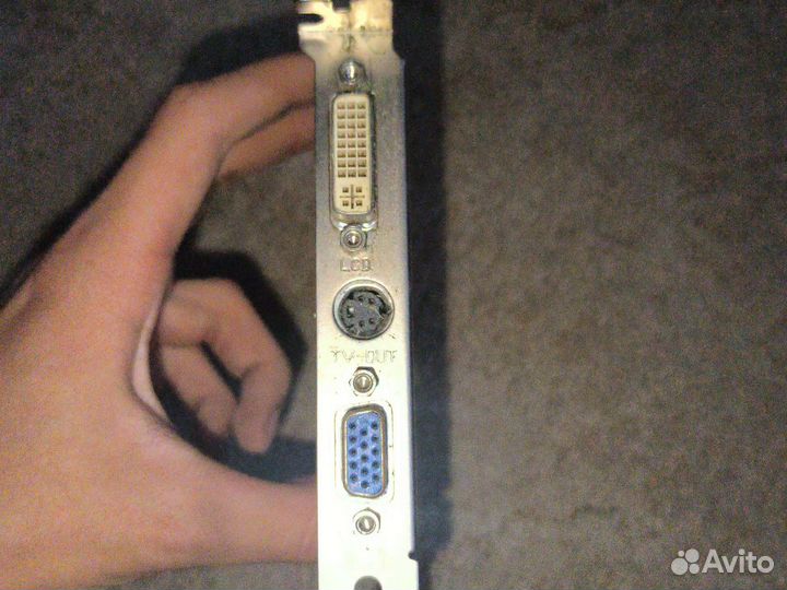 Видеокарта asus V9520 TD 128 MB