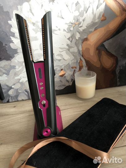 Выпрямитель для волос dyson