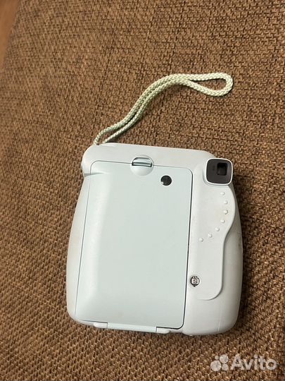 Фотоаппарат полароидный instax mini 8