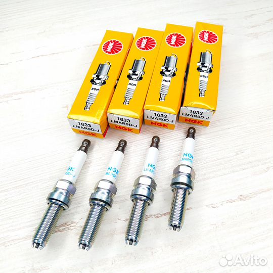 Свечи зажигания BMW S1000 RR HP4 K46 lmar9D-J 4шт