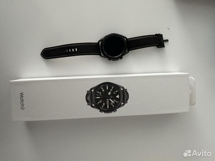 Часы samsung galaxy watch3