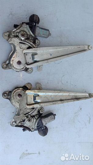 Стеклоподъемник электр. задний правый,левый(шт) T