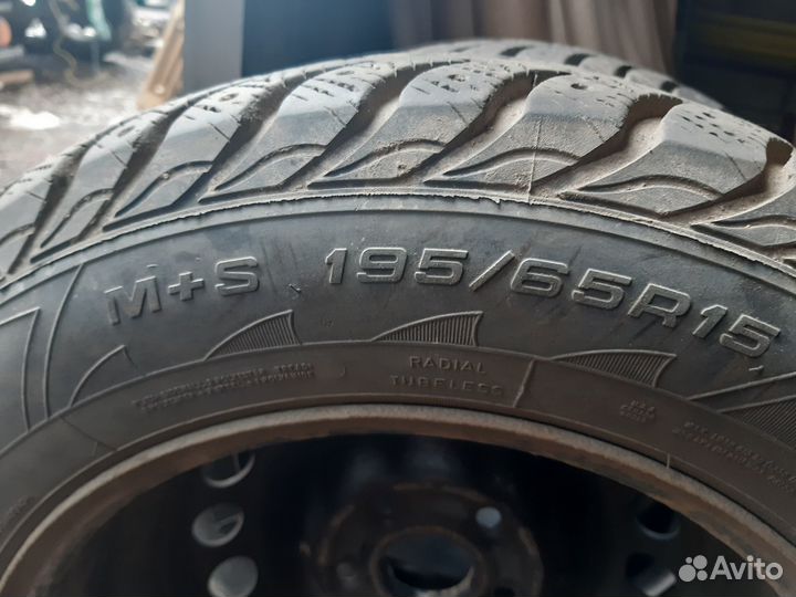 Goodyear UltraGrip Extreme 195/65 R15 91T