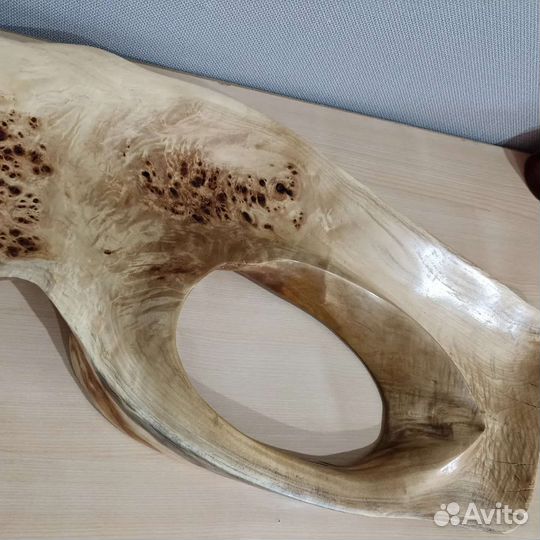 Блюдо из дерева