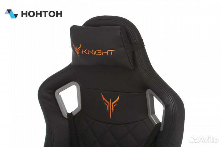 Кресло игровое Knight Outrider черное