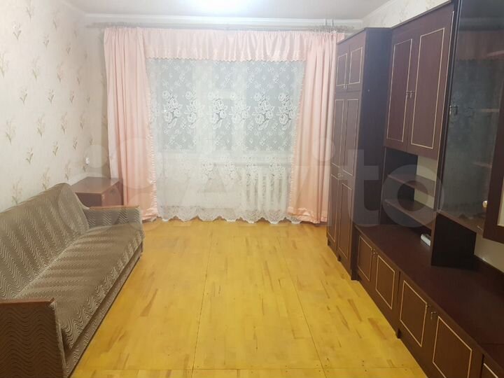 2-к. квартира, 57 м², 4/9 эт.