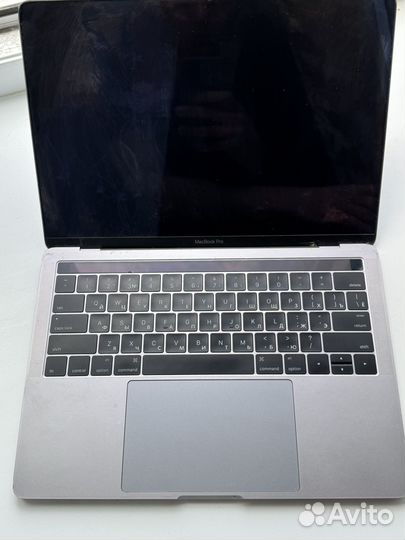 Apple MacBook Pro 13 2016 touch bar