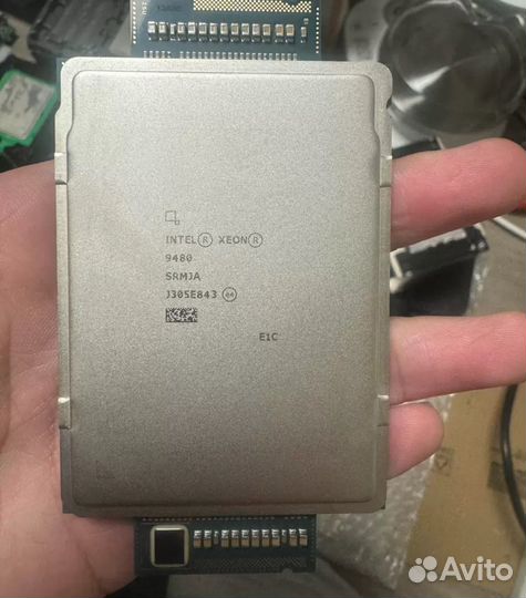 Процессор Intel Xeon Max 9480
