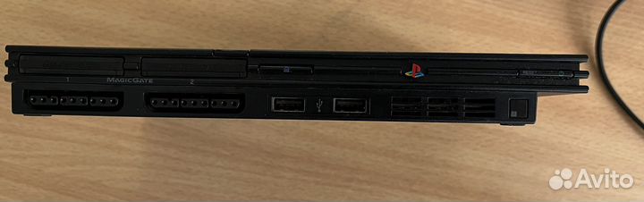 Продам Sony playstation 2 (требует ремонта)