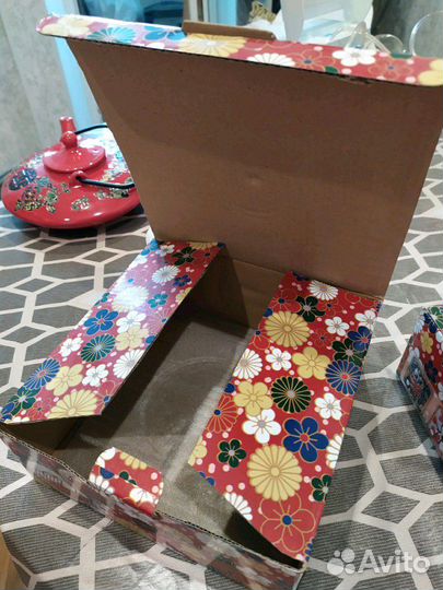 Отличный подарок - чайник