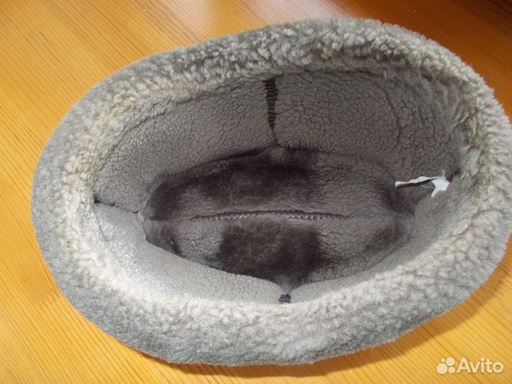 Зимняя мужская шапка