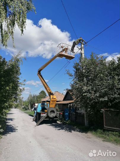 Продам автовышку