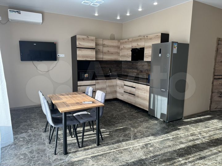 2-к. квартира, 62 м², 2/2 эт.