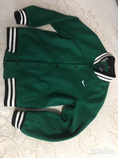 Бомбер новый nike