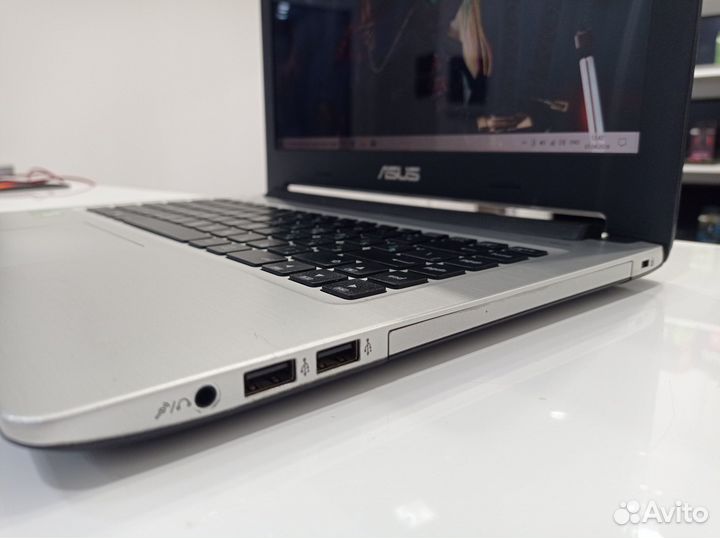 Ноутбук Asus i5 Nvidia 740M