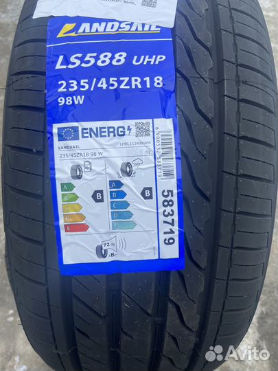 Landsail LS588 UHP 235/45 R18 98W