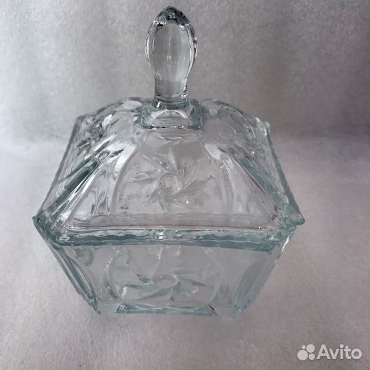 Старинное стекло