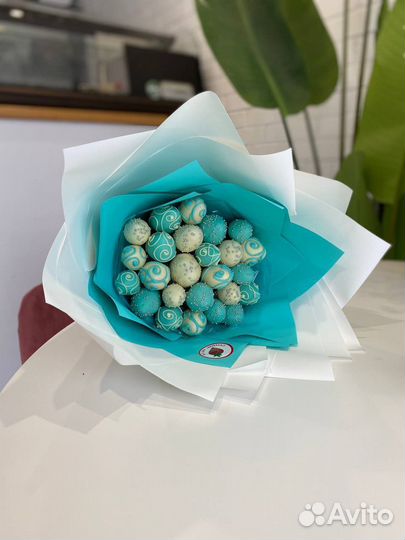 Клубничный букет