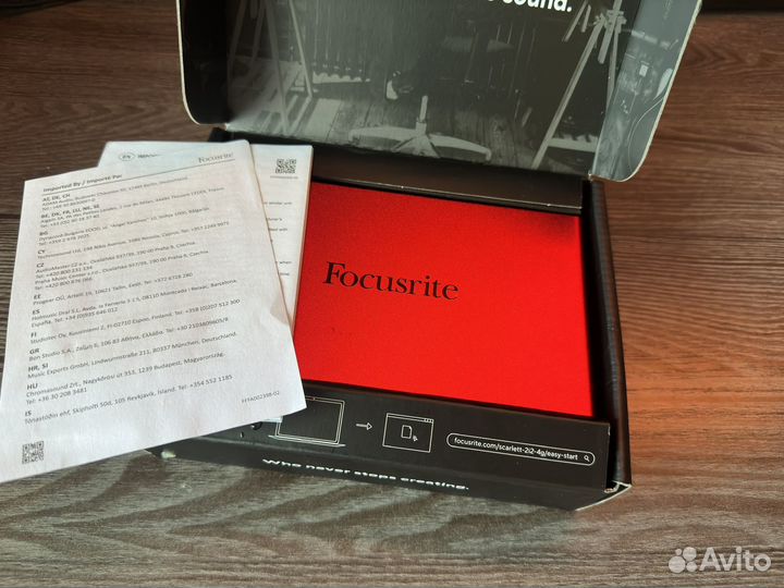 Аудиоинтерфейс Focusrite Scarlett 2i2 4th Gen