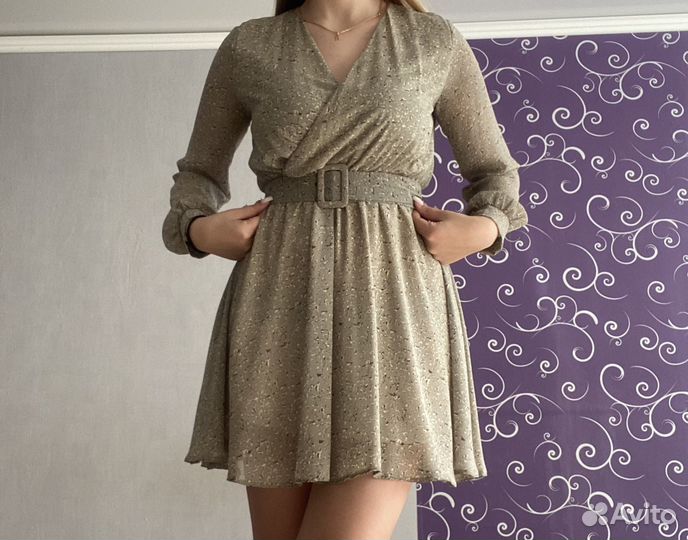 Платье с ремнем