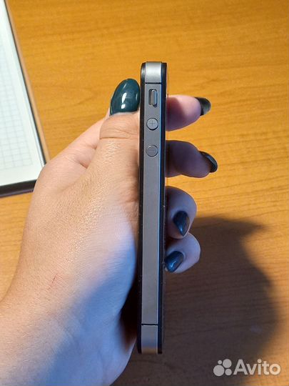 iPhone 4, 8 ГБ