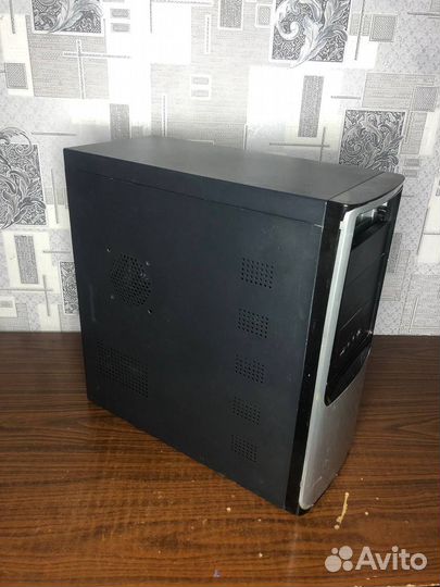 Компьютер в сборе /Athlon 3.4Ghz/8400GS 512MB/4 Gb