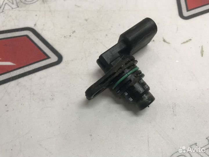 Датчик распредвала Шкода Октавия А5