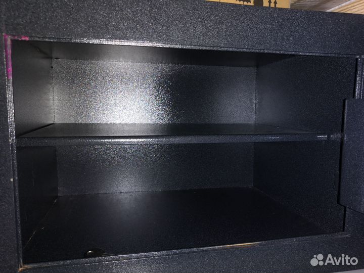 Сейф металлический