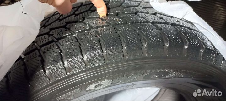 Toyo 310 235/65 R17 104Q