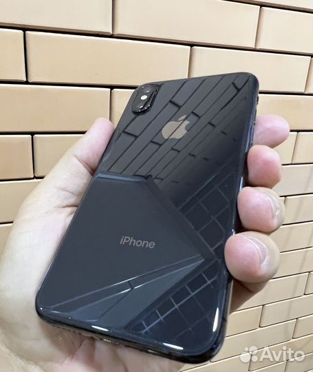 Телефон XS 64 gb