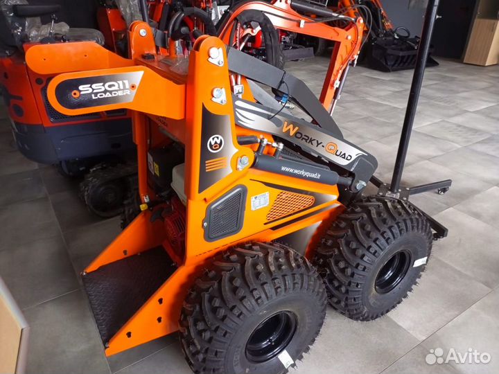 Мини-погрузчик Castloader Workyquad SSQ11