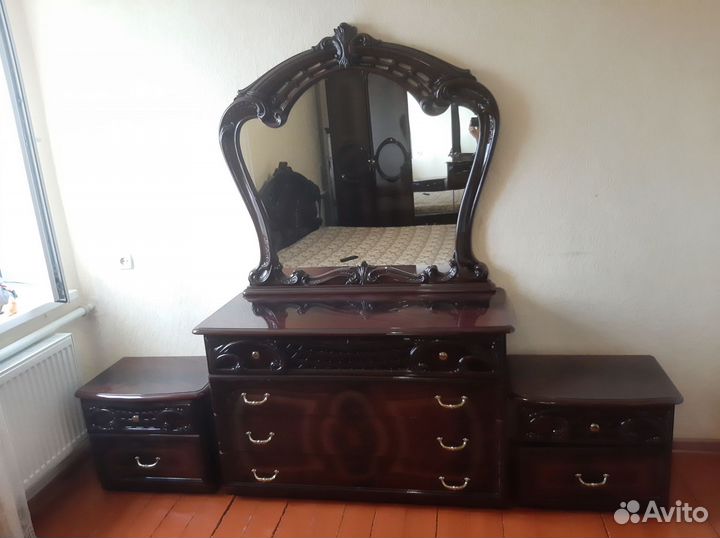 Спальный гарнитур бу