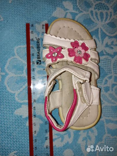 Босоножки для девочки 22