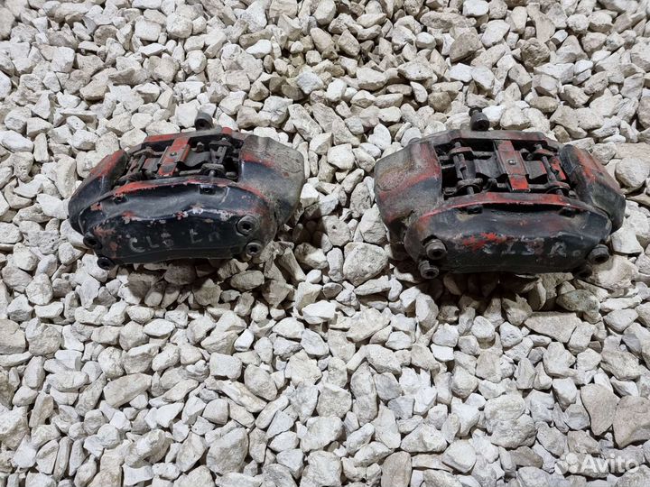 Суппорт задний левый Mercedes-Benz CLS 219