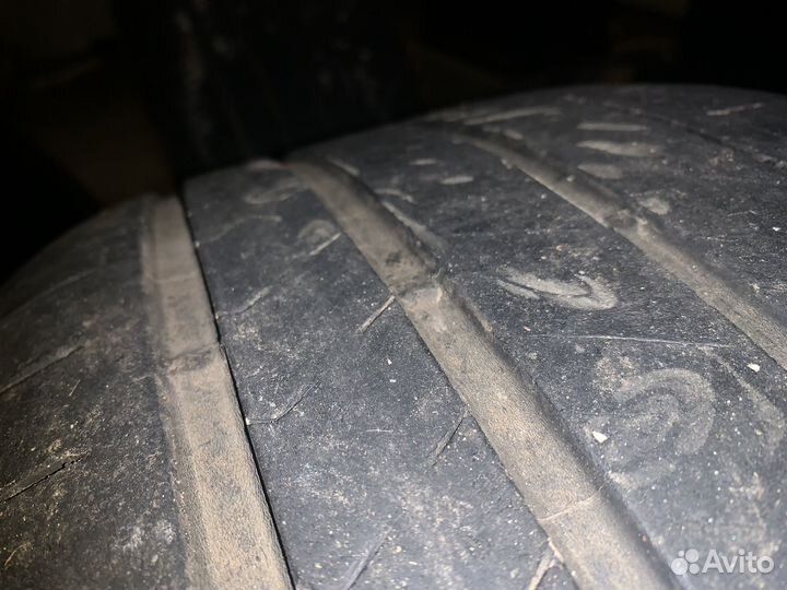 Pirelli P Zero 295/35 R21