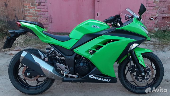 Kawasaki ninja 300
