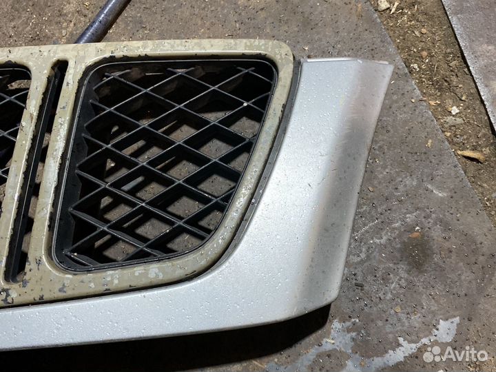 Решетка радиатора Subaru forester sf