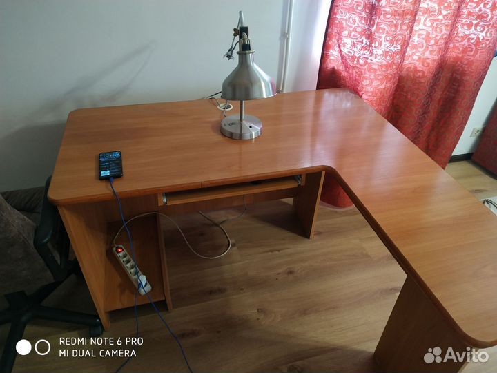 Компьютерный стол