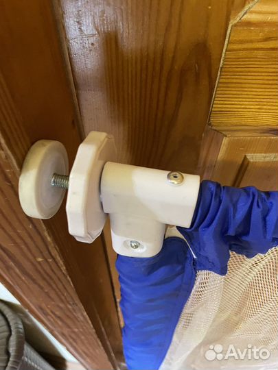 Загородка на проём двери