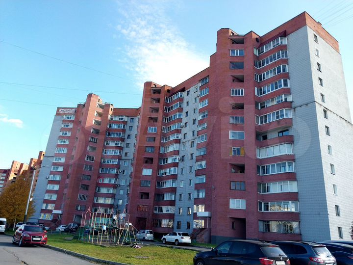 2-к. квартира, 53 м², 9/12 эт.