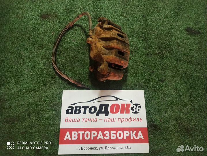 Суппорт левый передний Mitsubishi outlander 1