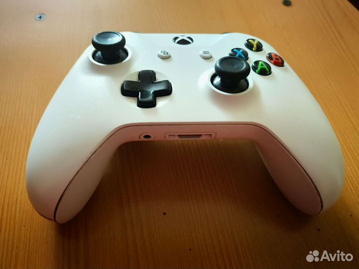 Геймпад на Xbox One s